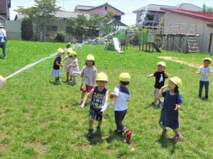 g少しっぽ水浴び (10)