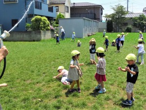 g少しっぽ水浴び (6)