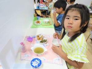 昼食準備・昼食 (7)