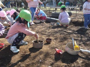 2023　2月22日　年中クラス　戸外あそび