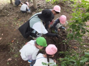 2023　5月12日　年中クラス　探検あそび